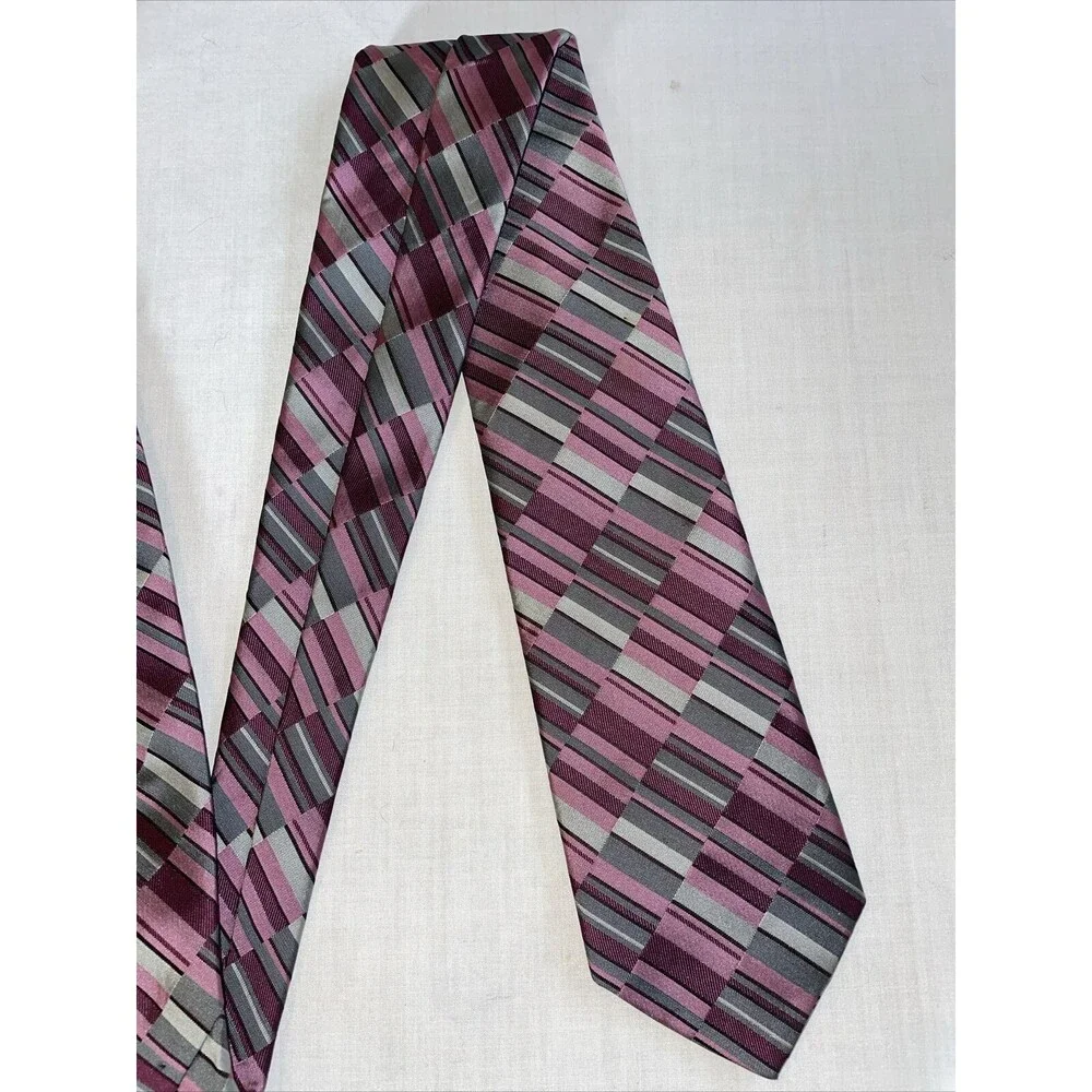 David Taylor Dress Tie Men’s Size 56” Pink Gray 100% Polyester Formal